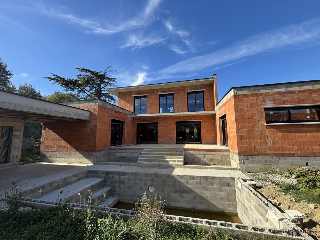 Villa in Zone d'Activité, Portet-sur-Garonne, France 1 - 15785498