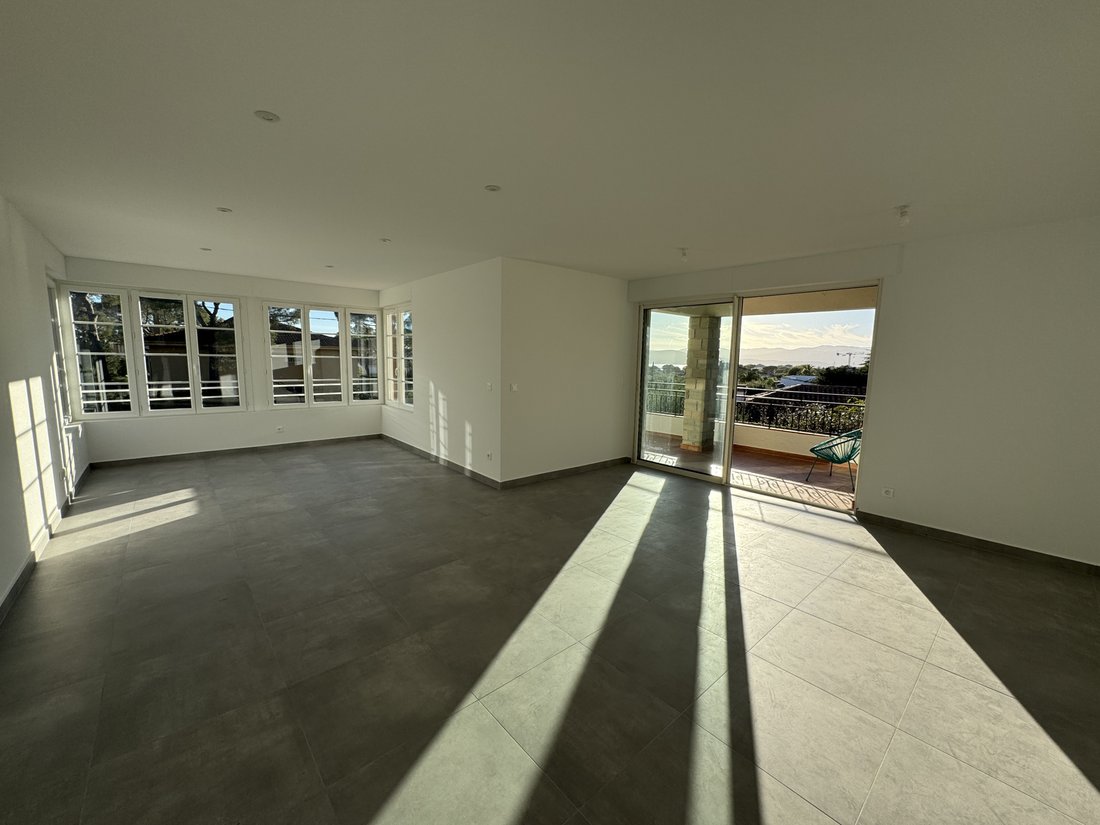 Apartment in Le Dramont-Agay-Anthéor-Le Trayas, Saint-Raphaël, France 1 - 16338321