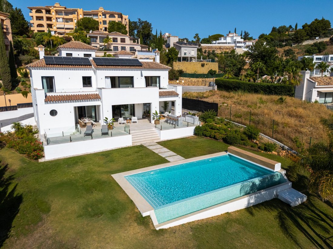 Villa in Elviria-Cabopino, Marbella, Spain 2 - 16338149