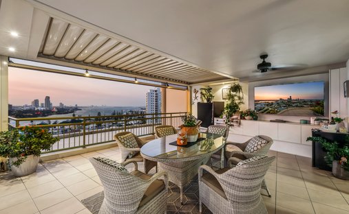 Apartment in Gold Coast, Queensland, Australia 1