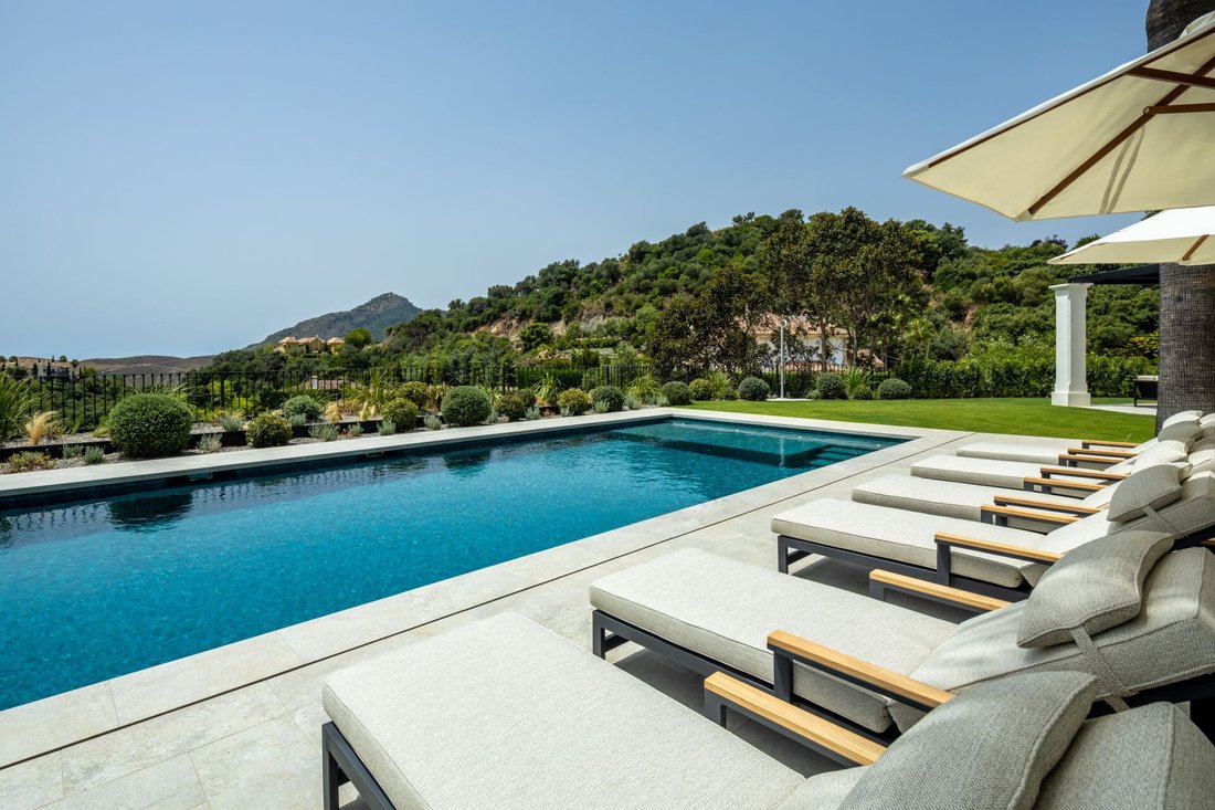 Villa in Marbella, Andalusia, Spain 2 - 16338208