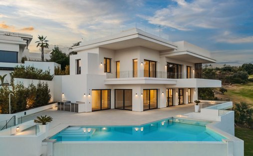 Villa à Estepona, Andalousie, Espagne 1