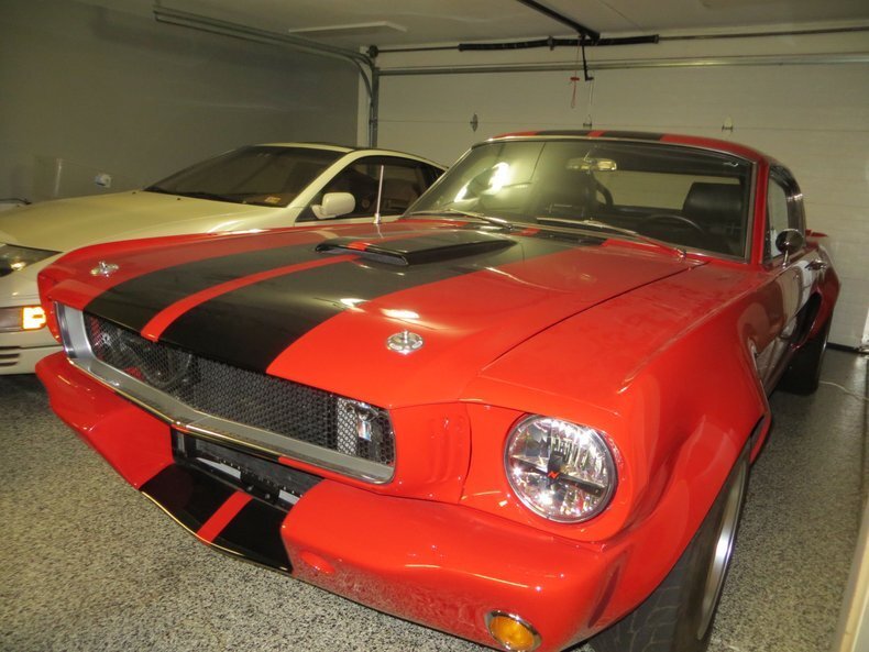 Coupe in Glendale, United States 2 - 16338354