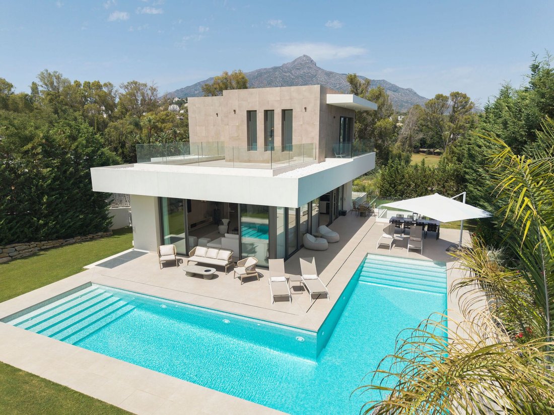 Villa in Marbella, Andalusia, Spain 1 - 16338145