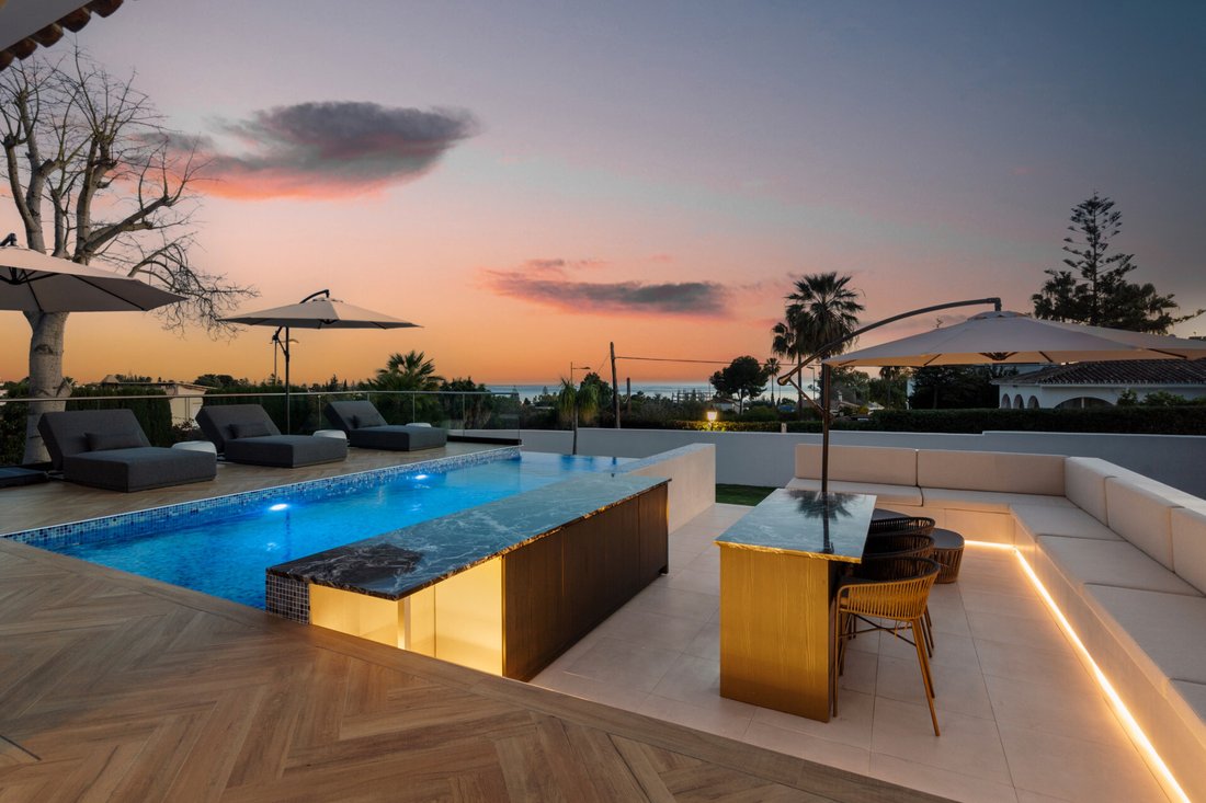Villa in Marbella, Andalusia, Spain 1 - 16338120