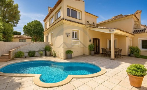 Villa in Sotogrande, San Roque, Andalusia 1
