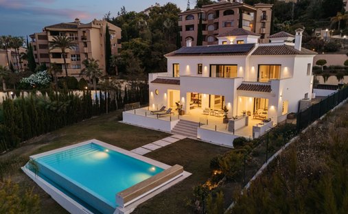 Villa in Elviria-Cabopino, Marbella, Spain 1
