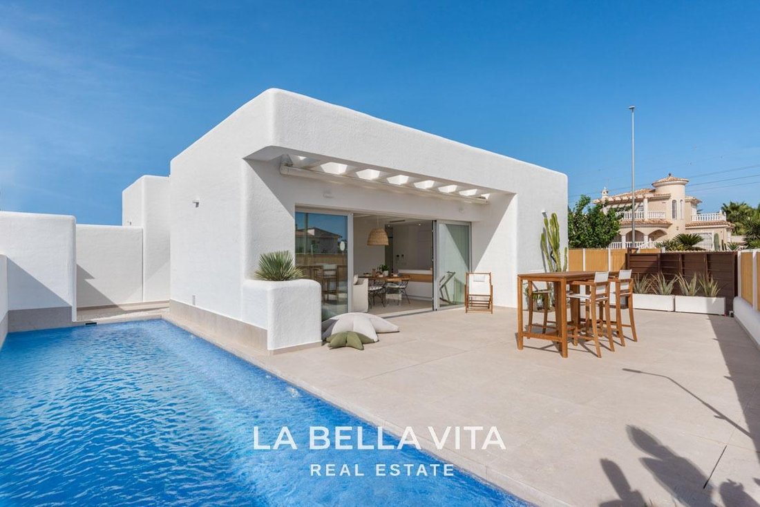 Villa in Los Alcazares, Región de Murcia, Spain 3 - 16339212