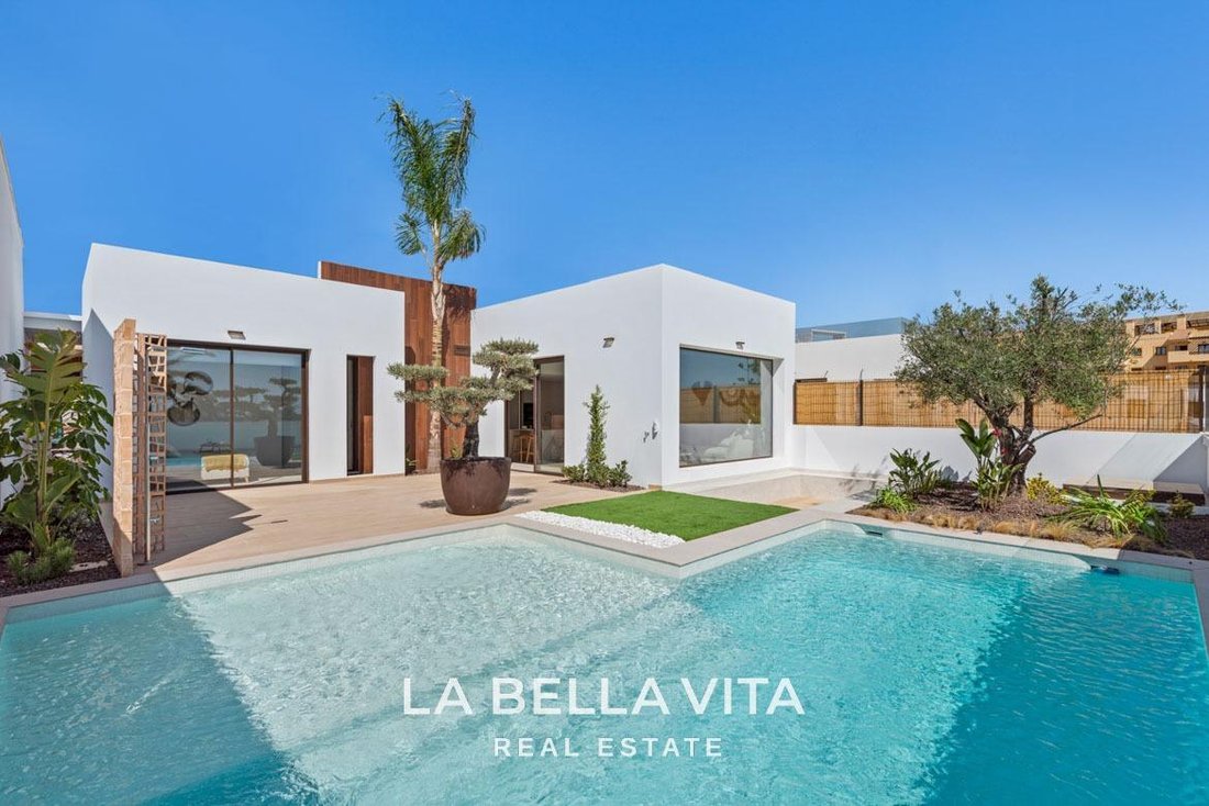 Villa in Los Alcazares, Región de Murcia, Spain 1 - 16339201
