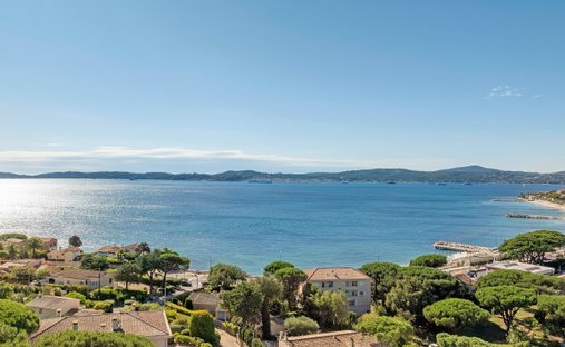 Apartment in Ville-Les Saquedes-Le Bouillonnet, Sainte-Maxime, France 1