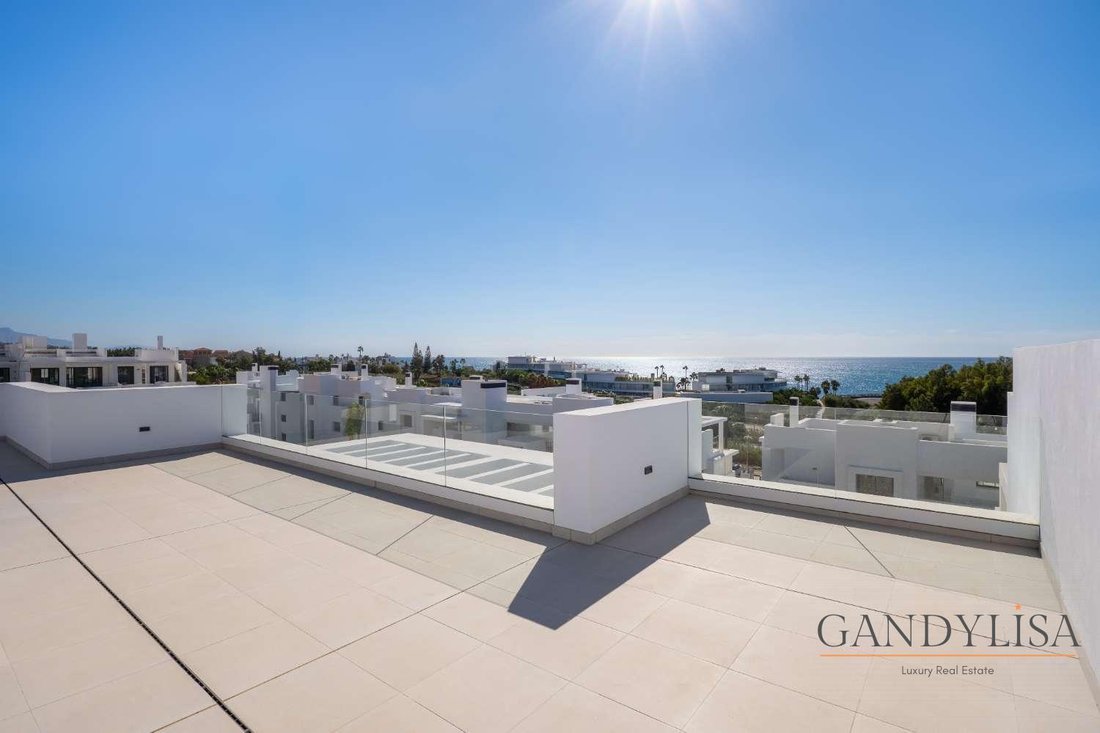 Appartamento a Estepona, Andalusia, Spagna 2 - 15549666