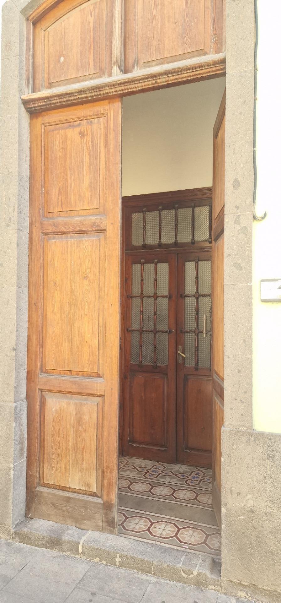 Villa in Arucas, Canary Islands, Spain 4 - 16338376