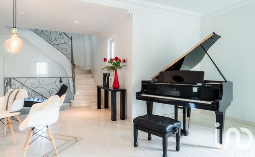 Beautiful Aristocratic Chateau For Sale Near Limoges