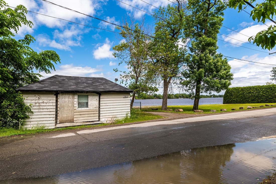 House in Laval, Quebec, Canada 2 - 16109486