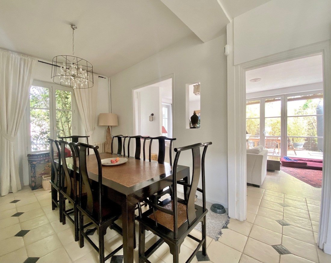House in Montfort-l'Amaury, Ile-de-France, France 5 - 16361814