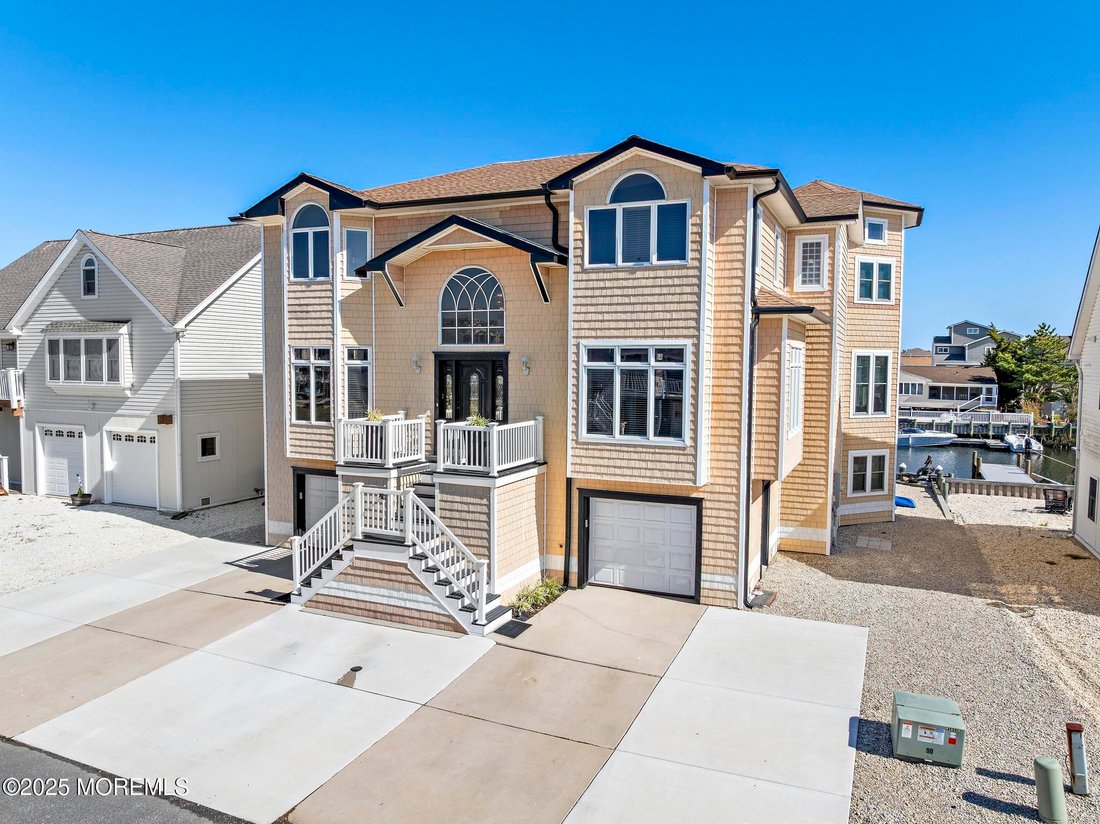 House in Little Egg Harbor Township, New Jersey, United States 2 - 16361648