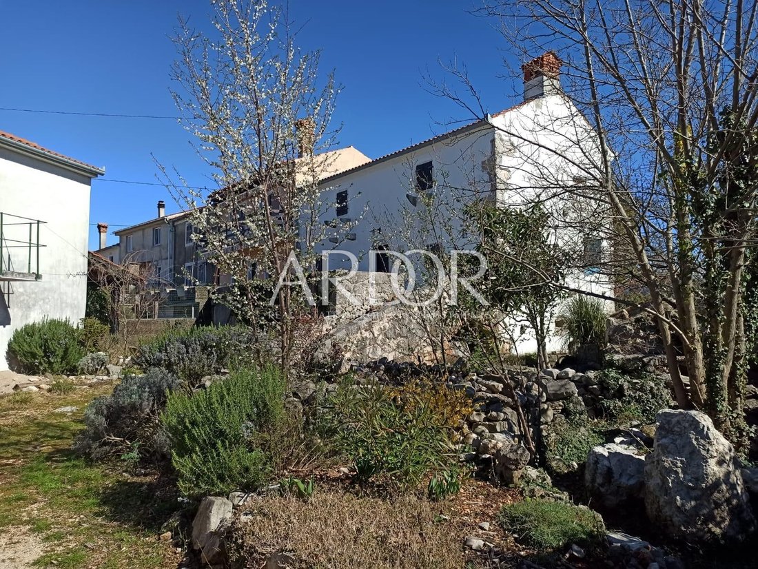 House in Dobrinj, Primorje-Gorski Kotar County, Croatia 2 - 16362474