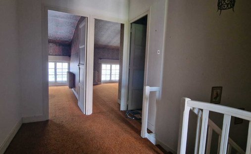 Castle for Sale in Bourg-en-Bresse, Auvergne-Rhône-Alpes, France