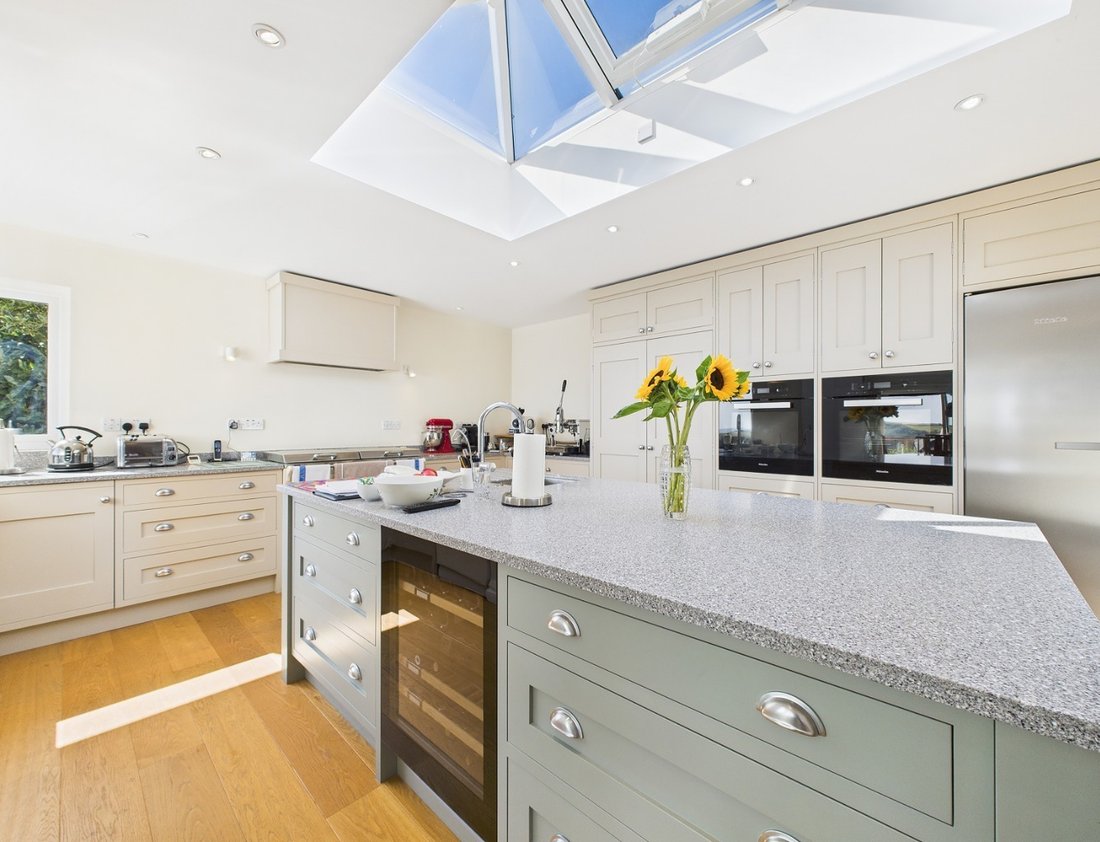Bungalow in St Mawes, England 4 - 16361953