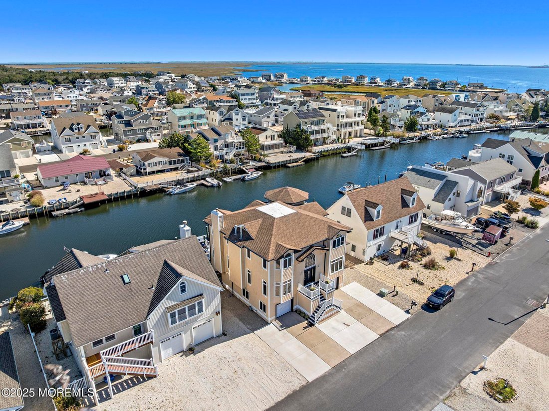 House in Little Egg Harbor Township, New Jersey, United States 5 - 16361648
