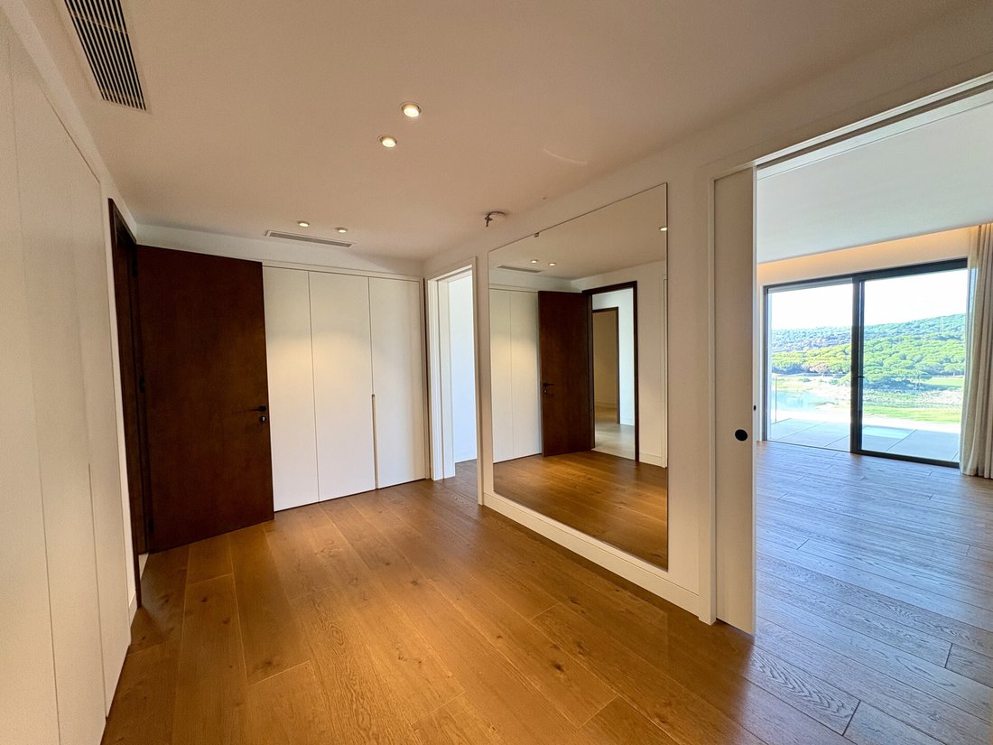 Villa in Sotogrande, San Roque, Andalusia 2 - 16359011