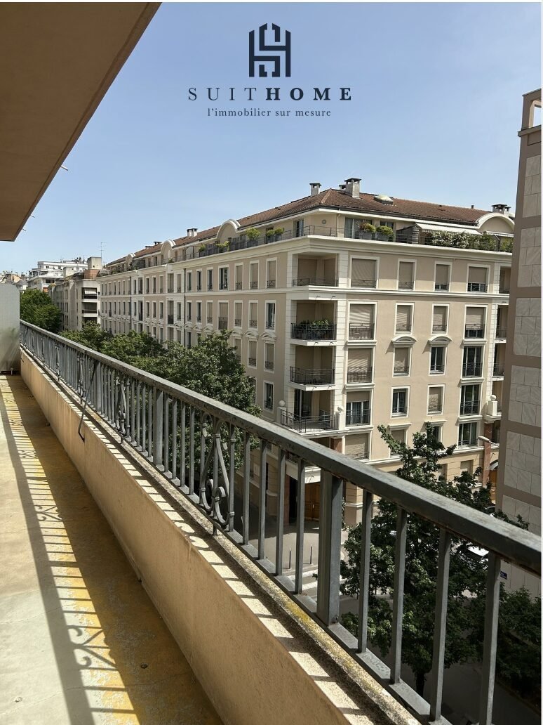 Apartment in Les Brotteaux-Bellecombe-Masséna, Lyon 6e Arrondissement, Lyon 1 - 16362033