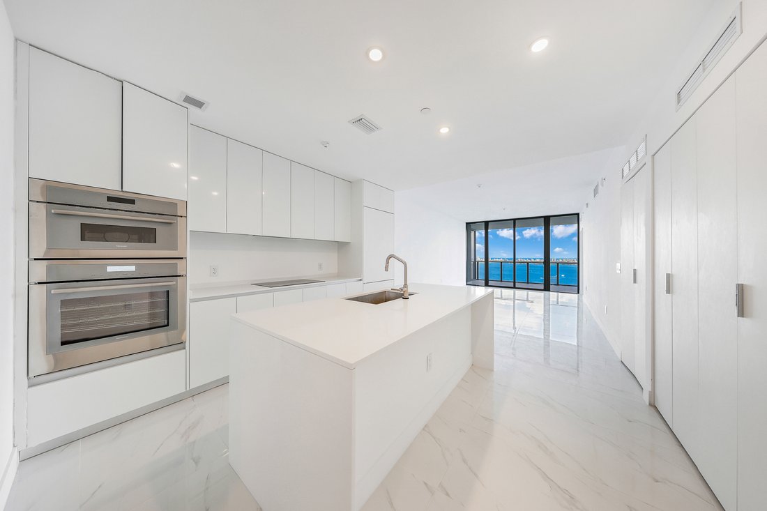 Condo in Miami, Florida, United States 1 - 16361468