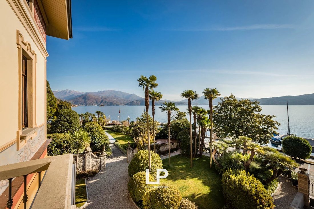Villa in Cannero Riviera, Piemont, Italien 1 - 16359290