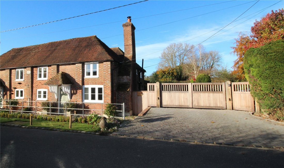 House in Splayne's Green, Fletching, England 1 - 16358293