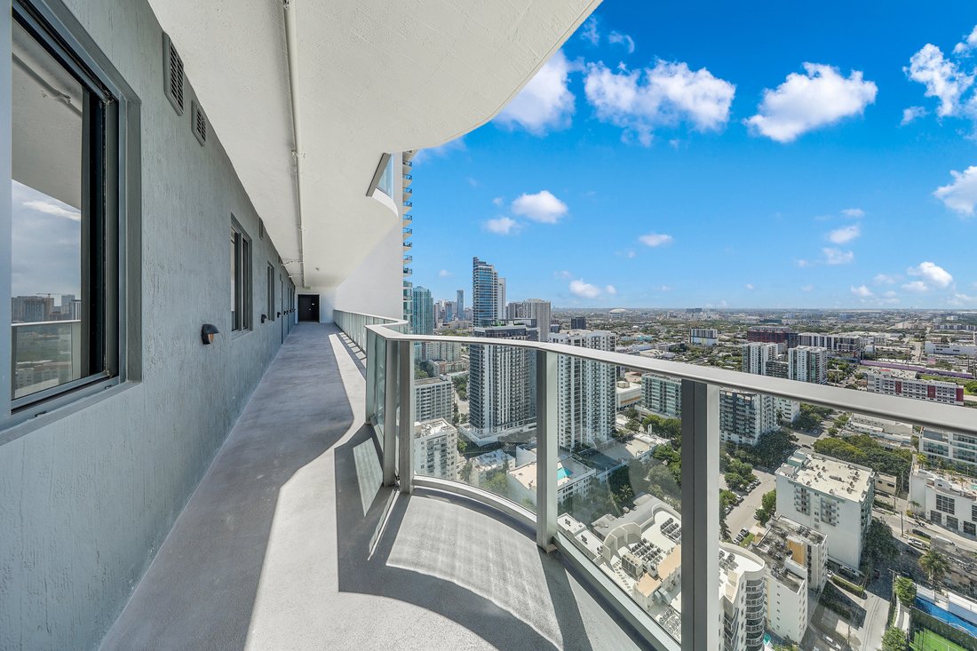 Condo in Miami, Florida, United States 4 - 16361468