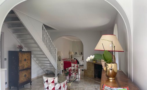 House in Centre Montmorency, Montmorency, France 1