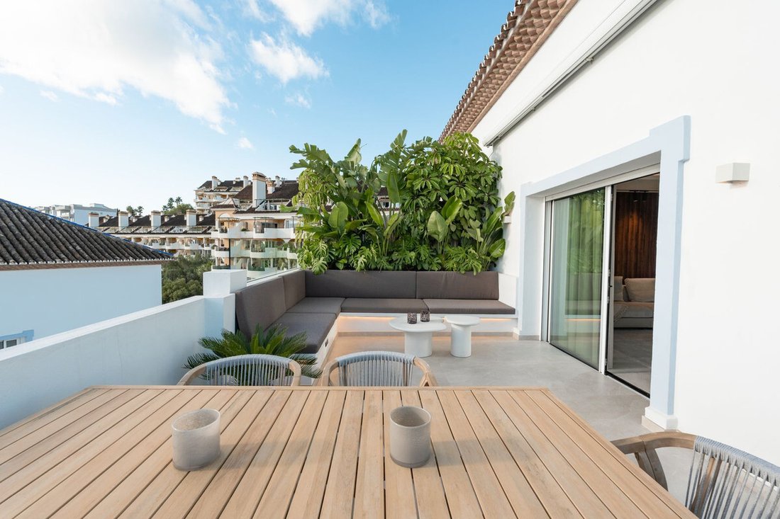 Penthouse in Puerto Banus, Marbella, Spain 3 - 16359438