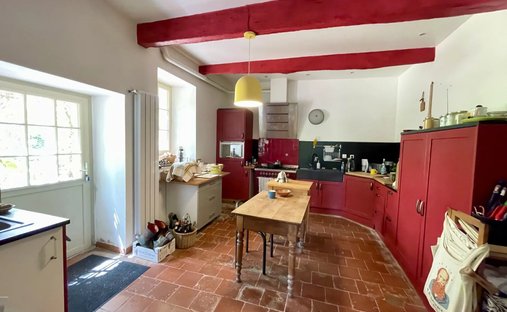 The Aristocratic Chateau Of Beechwood