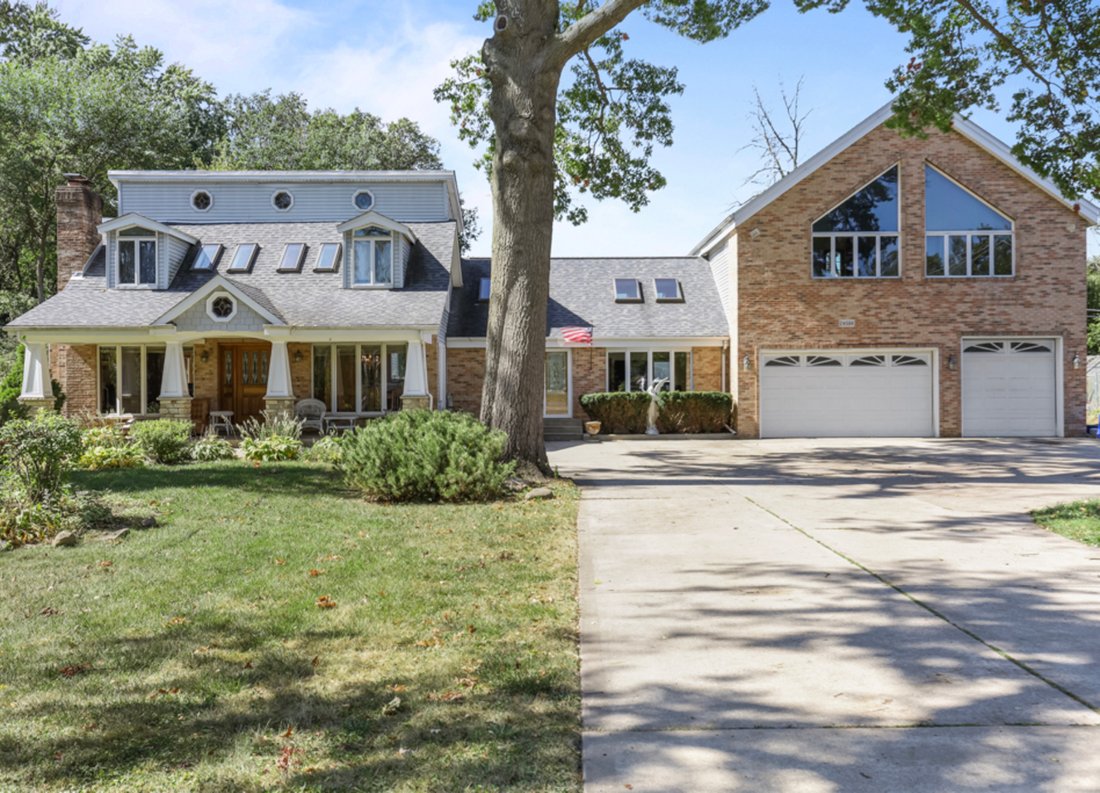 House in Villa Park, Illinois, United States 1 - 16351373