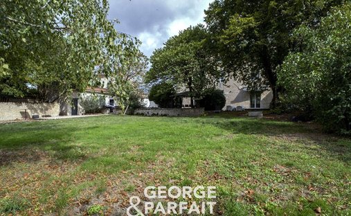 House in Saint-Jean-de-Liversay, Nouvelle-Aquitaine, France 1