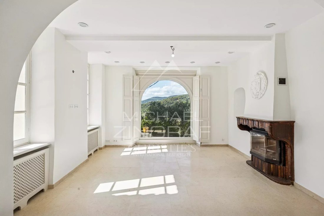 Villa in Grasse, Provence-Alpes-Côte d'Azur, France 4 - 16358382