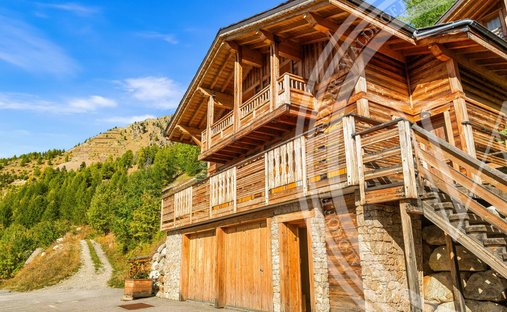 Chalet in Isola, Provence-Alpes-Côte d'Azur, France 1