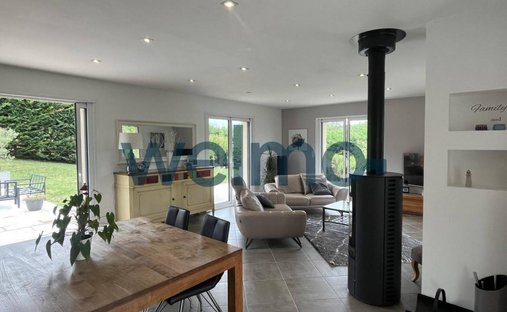 Magnificent Renaissance Style Château With 9ha Land, 2 Gîtes And Pool, 30 Minutes From Toulouse