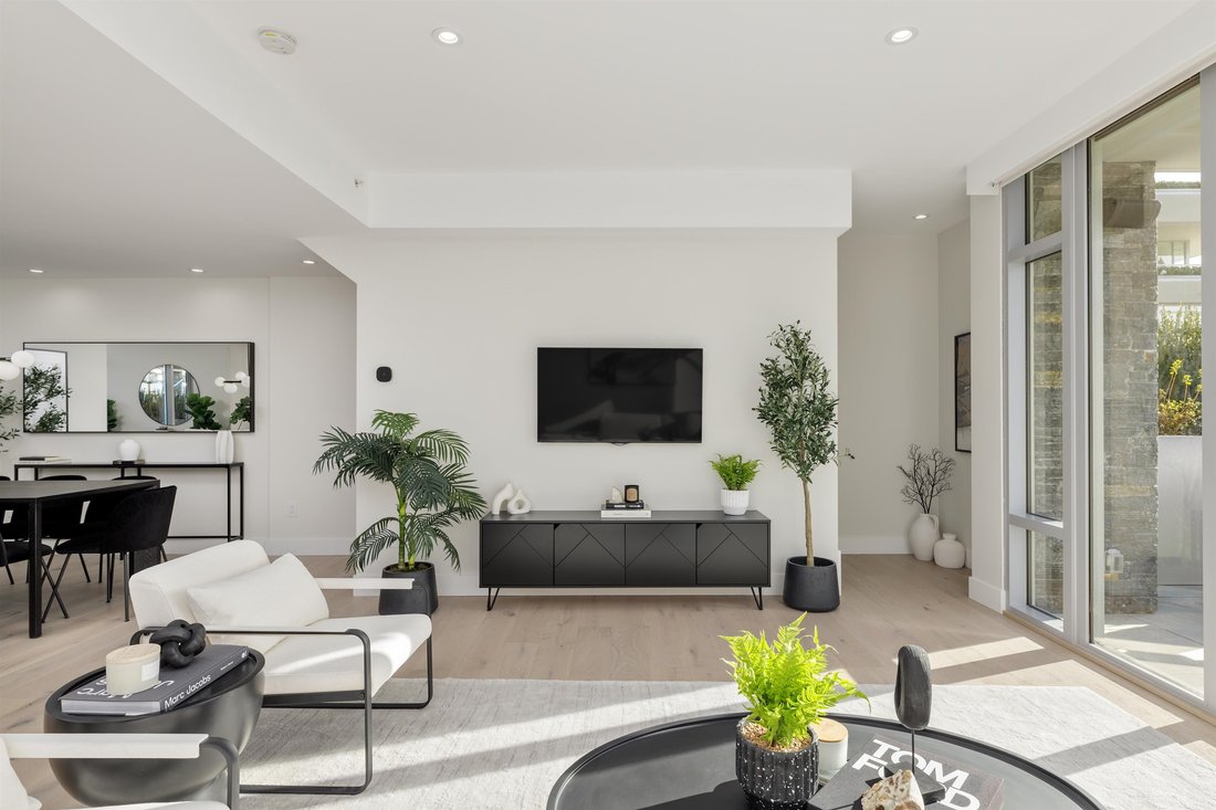 House in West Vancouver, British Columbia, Canada 3 - 16362694