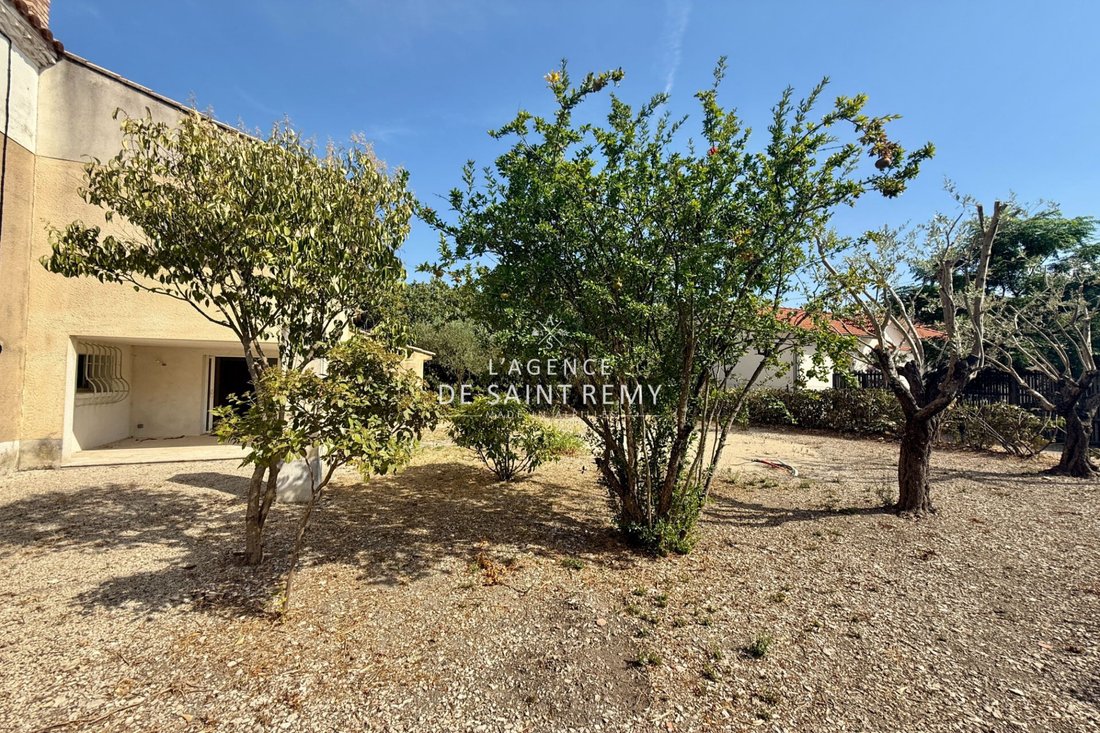 Villa in Saint-Rémy-de-Provence, Provence-Alpes-Côte d'Azur, France 5 - 16042988