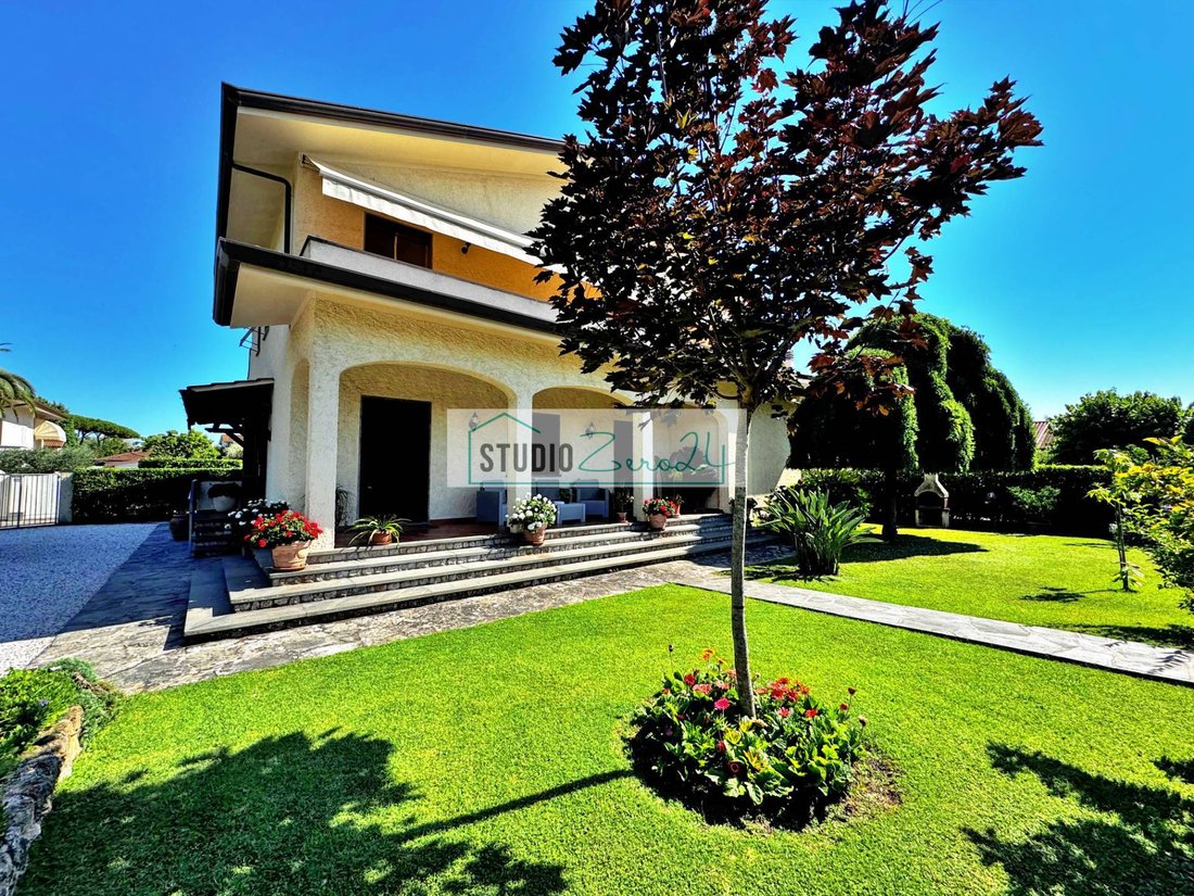 Villa in Caranna-Vaiana, Forte dei Marmi, Tuscany 2 - 16362906