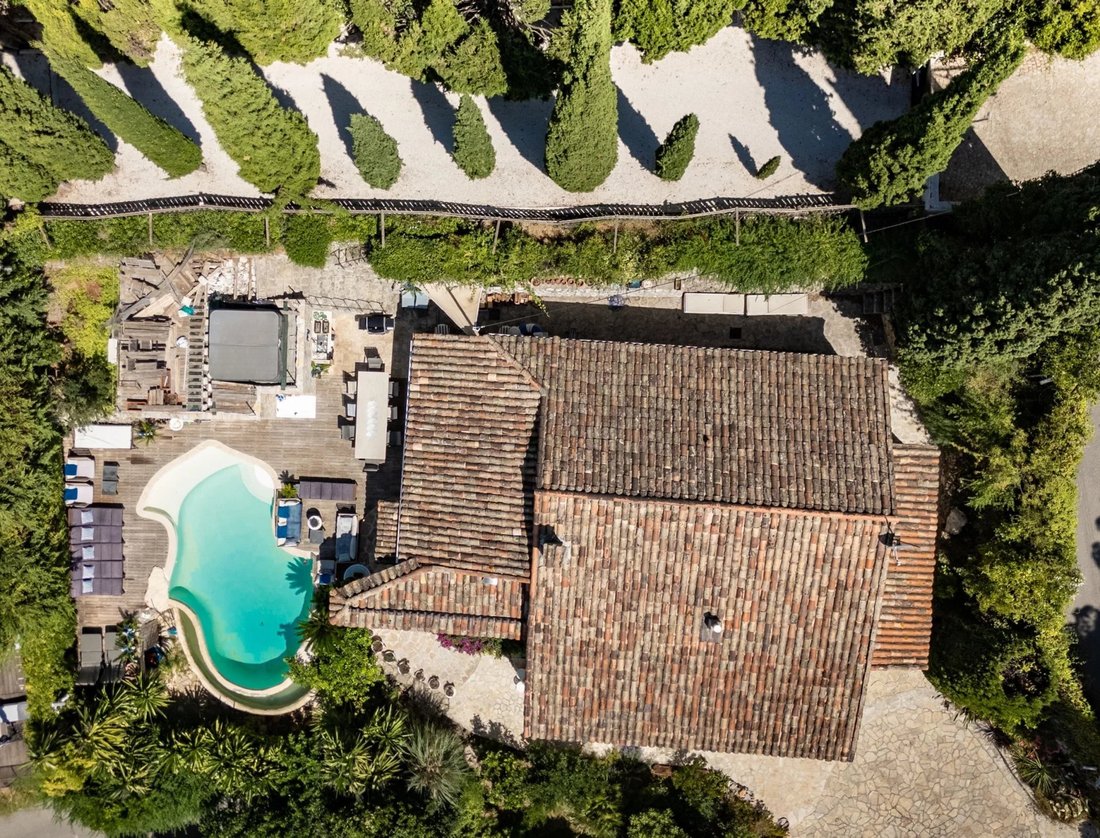House in Mougins, Provence-Alpes-Côte d'Azur, France 2 - 16358913