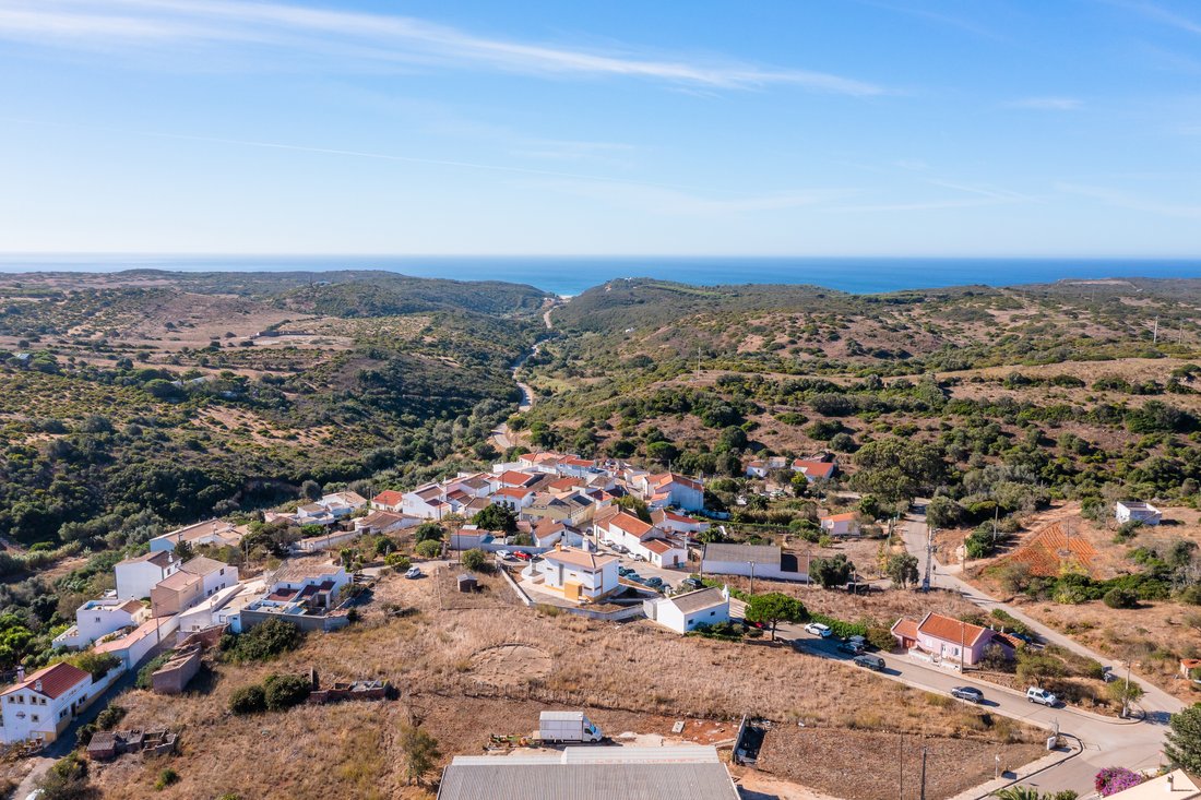 Land in Vila do Bispo e Raposeira, Algarve, Portugal 1 - 16359066