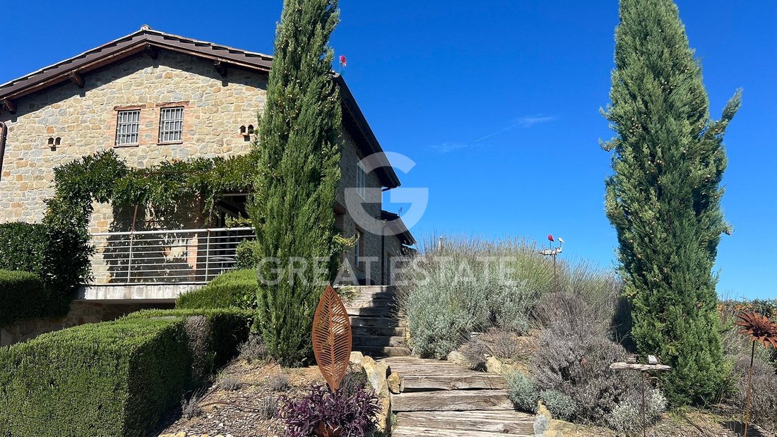 Estate in Magione, Umbria, Italy 1 - 15929352