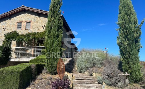 Estate in Magione, Umbria, Italy 1