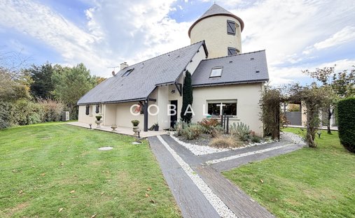 House in Plessé, Pays de la Loire, France 1