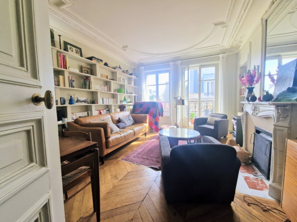 Apartment in Lorette-Martyrs, Paris 9e Arrondissement, Paris 4 - 16358887