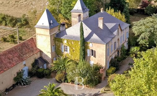 Château à Maubourguet, Occitanie, France 1