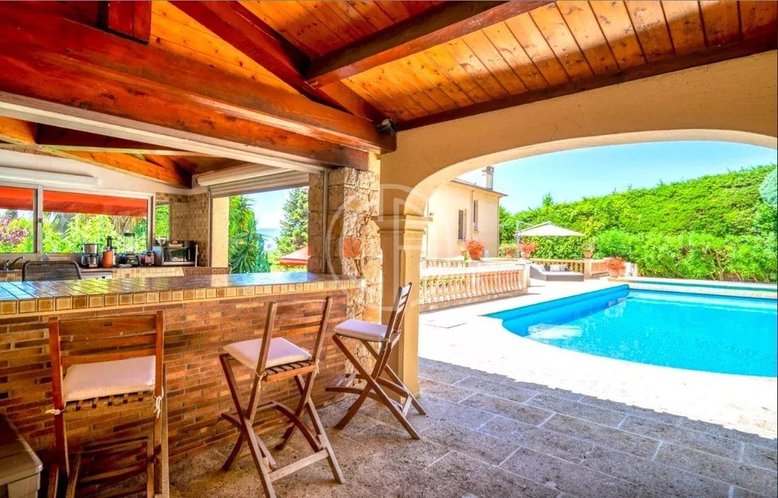 Villa in Vieux Cannet, Le Cannet, France 2 - 16358507