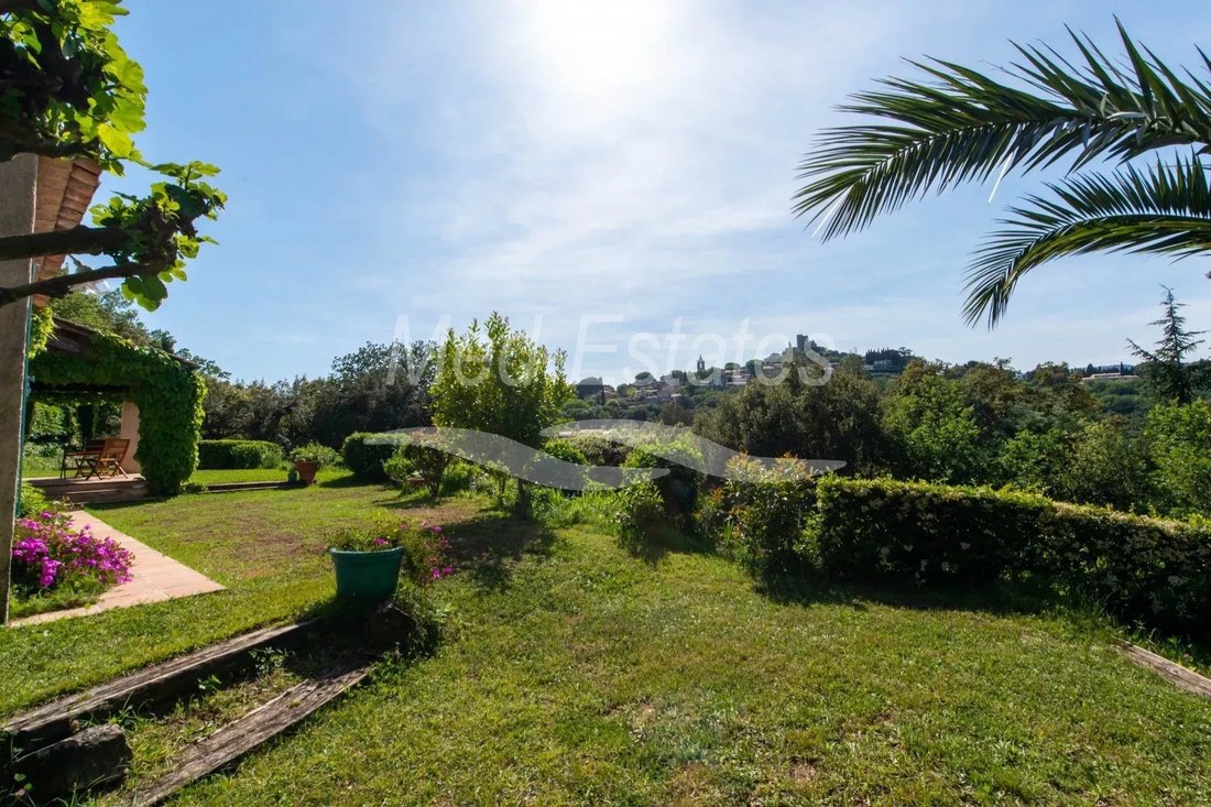 Villa in Grimaud, Provence-Alpes-Côte d'Azur, France 2 - 16358691